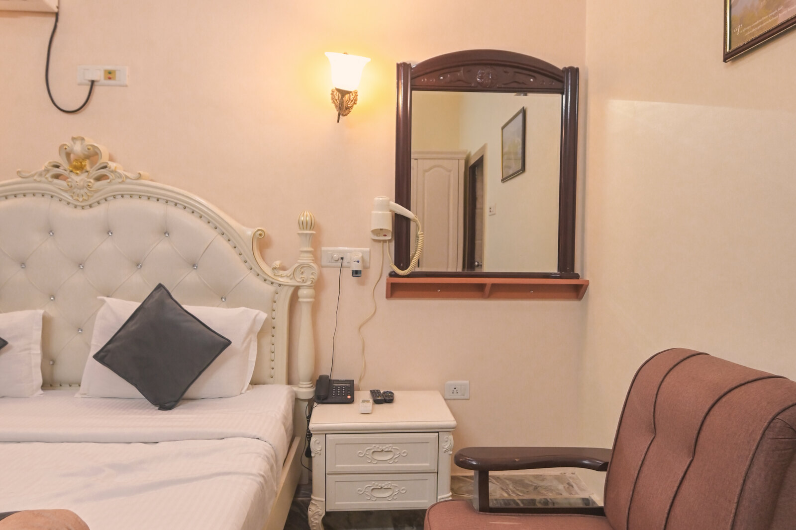Deluxe Room at Shree Ganesha Palace