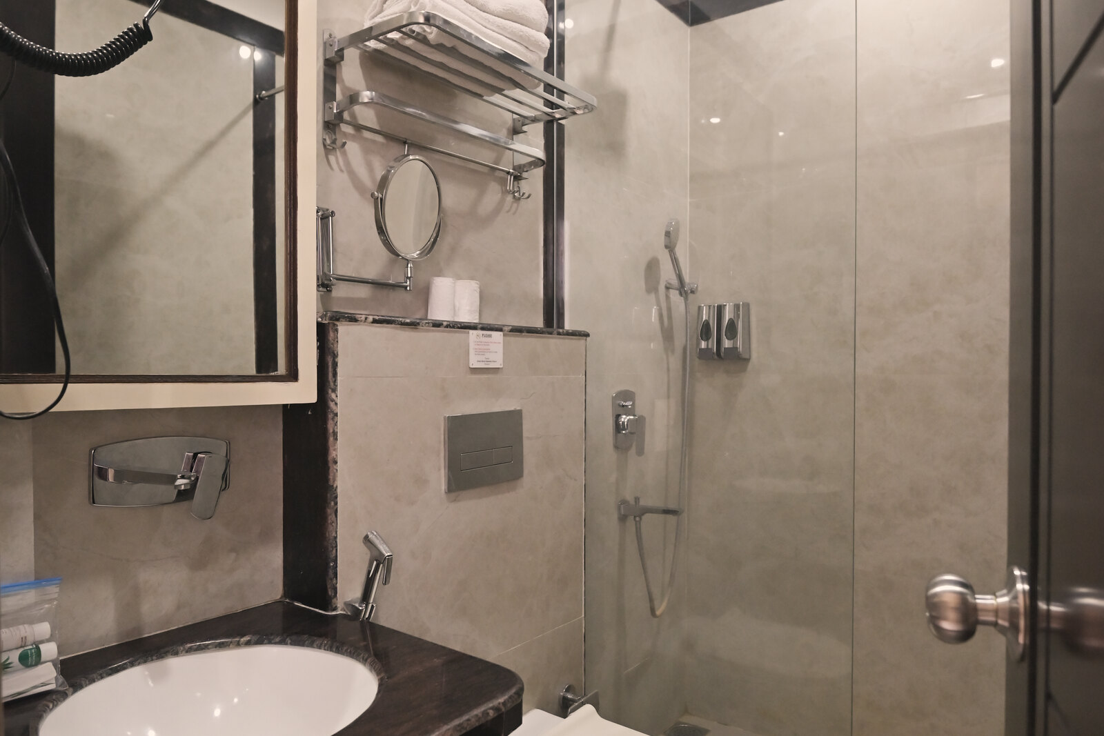Premium Twin Room at Shree Ganesha Palace